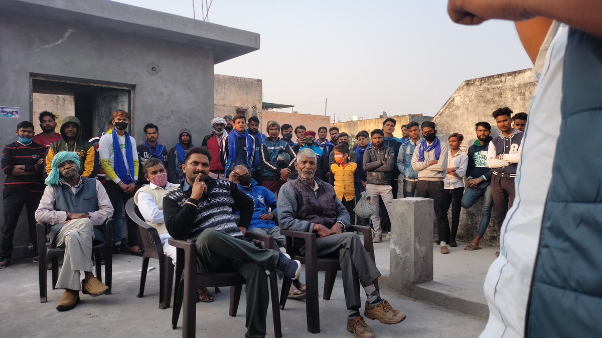 malik_raheesh's tweet photo. रूड़की उत्तराखंड में तावड़ तोड़ सभा करते हुए प्रदेश प्रभारी रईस अहमद मलिक आजाद समाज पार्टी जिंदाबाद भाई चंद्रशेखर आज़ाद जिंदाबाद चुनाव चिन्ह केतली प्रत्याशी गुलबहार भाई जिन्दाबाद हिमांशु बाल्मिकी जिन्दाबाद https://t.co/UrrO1ux8pP