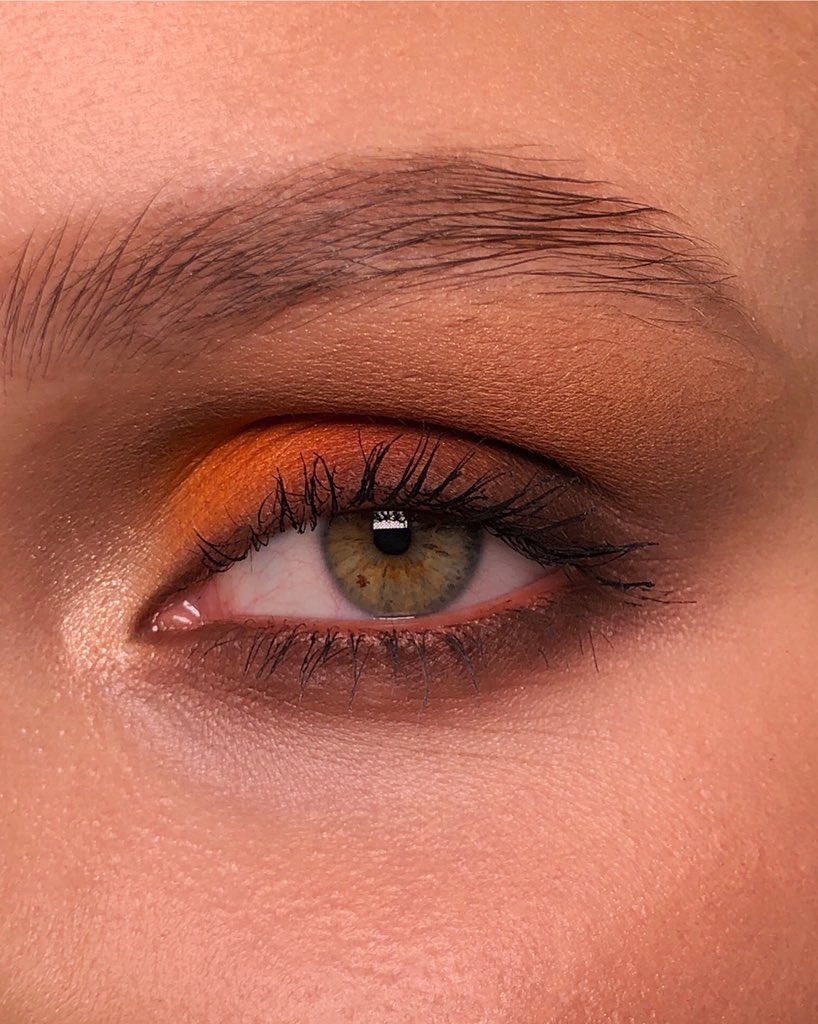 MariaMakeupHair's tweet photo. 🍊🍊🍊

#makeupideas #eyemakeup #макияжглаз #orangemakeup #идеимакияжа #макияжчелябинск #colormakeup #smokyeyes #цветноймакияж #визажистчелябинск #макияждлясебячелябинск #идеимакияжей #inbeautmag #makeupeurope https://t.co/tJLuqoLX6S