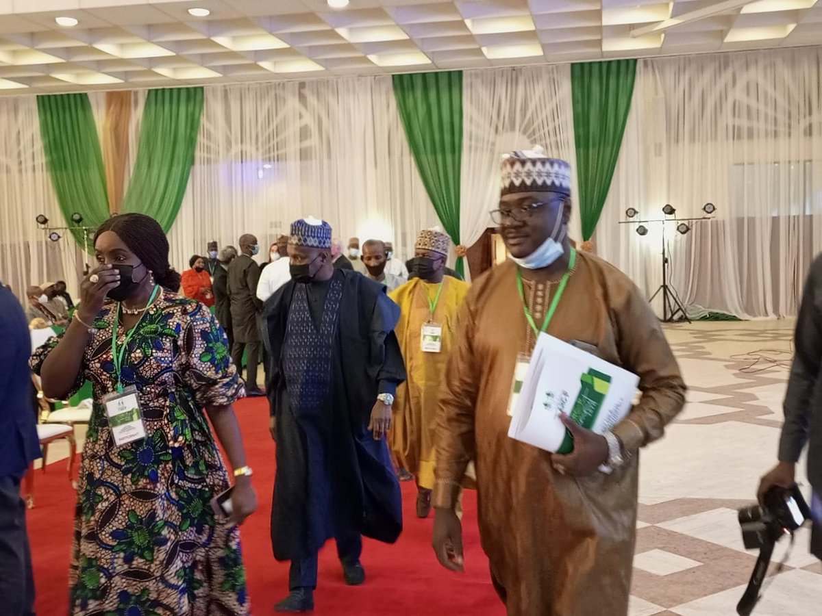 mickiebrownkie's tweet photo. Gombe state Gov, Muhammad Inuwa Yahaya is also live at #ARCPSummit
It will interest you to know that Gombe has started the implementation of @ARC_Programme
#ARCPLaunch in gombe was done by a 3-week intensive training of 500 Facilitators across the 7 pillars. https://t.co/EWizGZHTgC