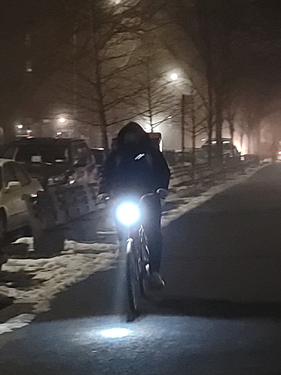 OPSNeighbors's tweet image. And yet @NYC_DOT @NYCParks haven't repainted Ocean Parkway pedestrian lanes since repaving road back in 2017. A scant handful of signs and they think they've done their job. Meanwhile, it's often unsafe to walk due to motorbikes and dangerous cyclists.