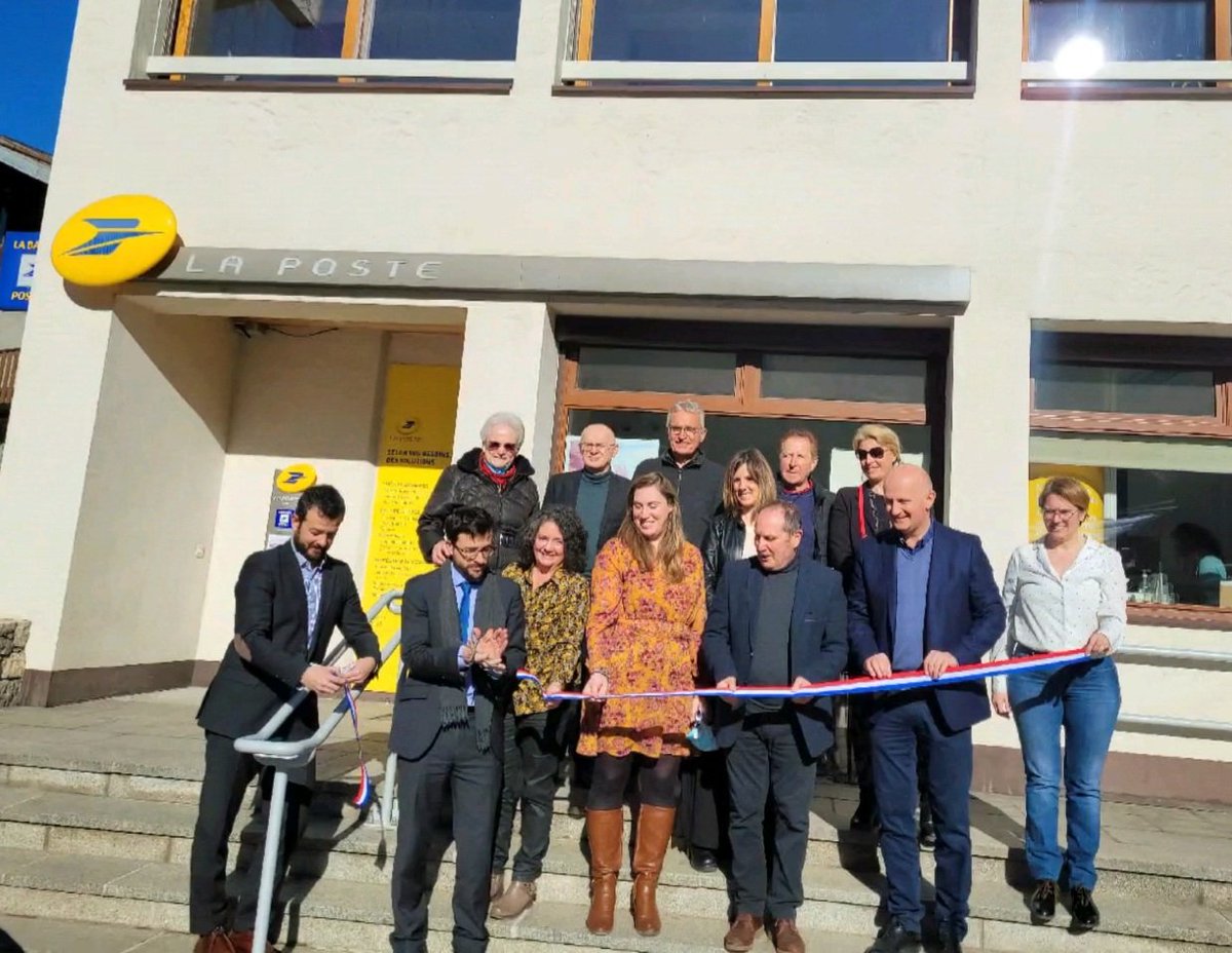#Savoie / au cœur de la #Tarentaise, au pied des montagnes, Françoise et Mélanie sont présentes du lundi au vendredi dans la #FranceServices de #Bozel inaugurée ce jour, pour accompagner les usagers dans leurs démarches administratives. #EngageePourVous