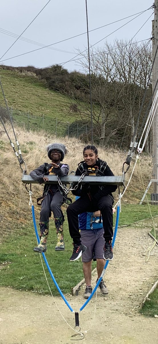 Giant Swing time 😬 ⁦<a href="/NewWaveFed/">New Wave Federation</a>⁩ ⁦<a href="/woodberrydownN4/">Woodberry Down</a>⁩