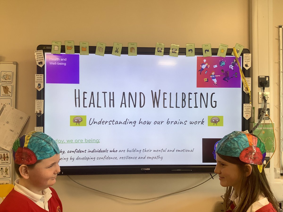We’re learning all about the different parts of the brain and how they work in Dosbarth Ceirios! We’ve also been practising self-regulation techniques like mindful breathing and understanding the hand model of the brain @EAS_Equity #ChildrensMentalHealthWeek #aceaware