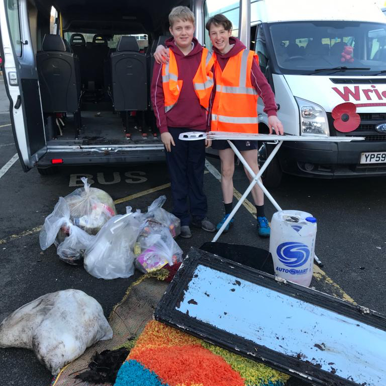 Rishworth1724's tweet photo. Our fabulous Community Group were super busy yesterday afternoon with a bumper litter pick & found some very unusual pieces of rubbish! Our lovely students were so gratified to be thanked by four separate people in the village! Go Rishworth School! #rishworthspirit #rishventure https://t.co/e9Rws4q1AZ