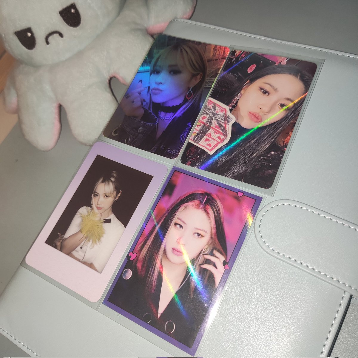 ryushiiin_'s tweet photo. ✧*。#elle_mails ♡

– I forgot to post yesterday ^^ sparks so much!! tysm @JeyEm0525 for letting me adopt ryu!! It safely arrived yesterday, ty for packing it securely! (muntik ko na di maopen, jk) Also, for the yuna pc freebie~ ganda so much AAAA until next budol, tysm! ♡ https://t.co/m9YFLFocbA