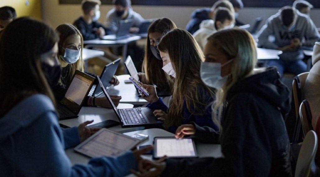 michael donaldson (@mickdonaldson) on Twitter photo La innovación pública también pasa por la creación de infraestructuras digitales públicas. Conjuntamente con <a href="/X_net_/">Xnet - Instituto para Digitalización Democrática</a> hemos creado un entorno tecnológico formativo escolar respetuoso con los derechos digitales. elpais.com/espana/catalun… La innovación pública también pasa por la creación de infraestructuras digitales públicas. Conjuntamente con <a href="/X_net_/">Xnet - Instituto para Digitalización Democrática</a> hemos creado un entorno tecnológico formativo escolar respetuoso con los derechos digitales. elpais.com/espana/catalun…