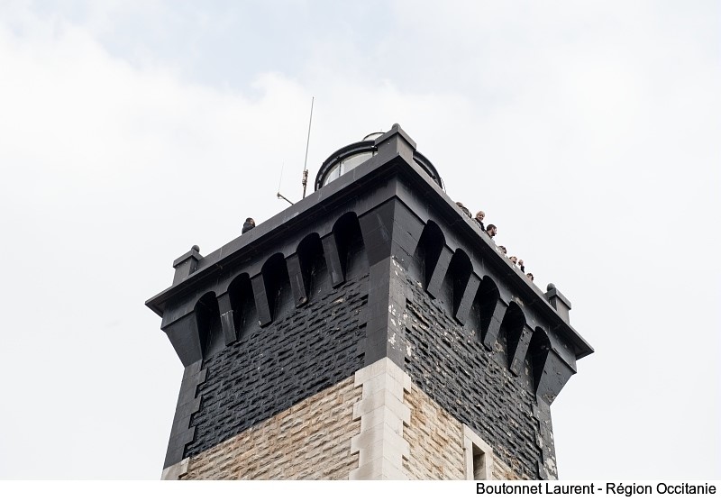 Occitanie's tweet photo. Un nouveau souffle pour le phare de l’#Espiguette au #GrauduRoi !
Dès cet automne, l'édifice sera ouvert aux visiteurs qui pourront profiter de ses espaces muséographiques et d'un accès à la terrasse offrant une vue exceptionnelle 😍 

#FinancementRégion #JeudiPhoto #patrimoine https://t.co/TF6Nihj04c