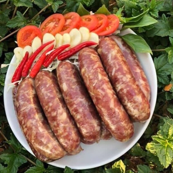 Sic65596285's tweet photo. ไส้กรอกอิสานมันน้อย
#ThaiTumSausage
#ไส้กรอกอิสานมันน้อยไททำ
#ChefPey
#อร่อย https://t.co/JaK1rzap4K