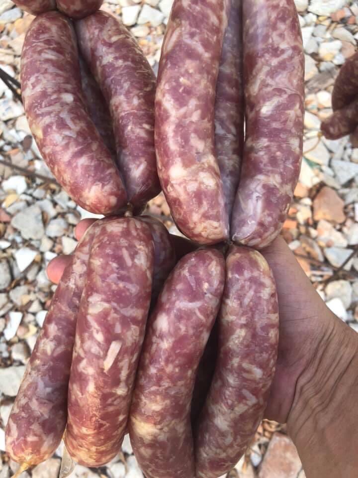 Sic65596285's tweet photo. ไส้กรอกอิสานมันน้อย
#ThaiTumSausage
#ไส้กรอกอิสานมันน้อยไททำ
#ChefPey
#อร่อย https://t.co/JaK1rzap4K