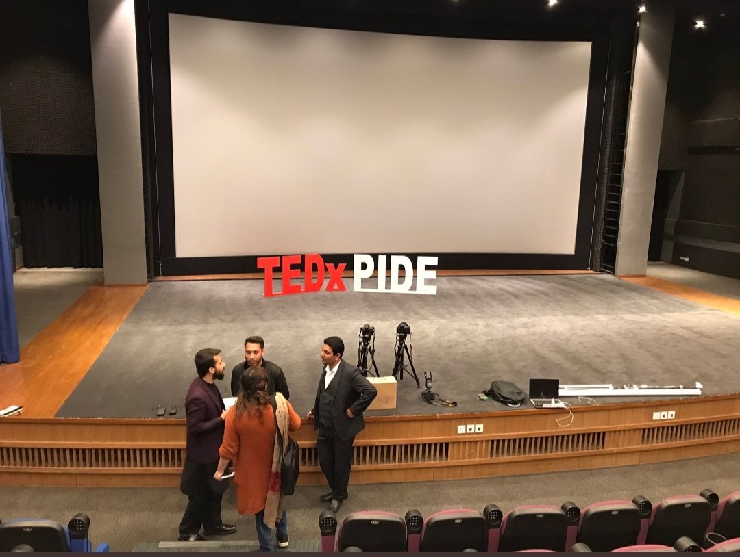 TEDx_PIDE's tweet photo. Under three hours to the start of #TEDxPIDE, and our excitement has no bounds.
The TEDxPIDE team, on site to ensure that everything is perfect.
See you all at 4 pm. https://t.co/yOCr7Lv4Bq
