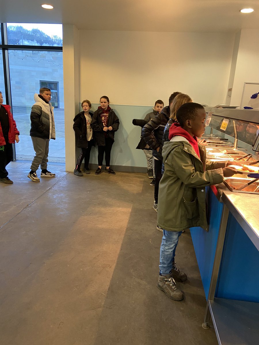 You can’t beat a day that starts with a corridor disco &amp; full cooked breakfast! #y6residential #tunes