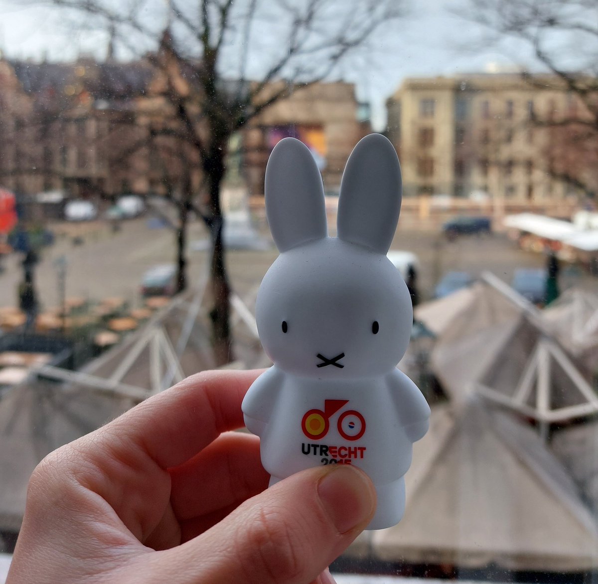 Vandaag voor het eerst op het kantoor van Gemeente Utrecht in Den Haag, tegenover de oude Tweede Kamer. Wees welkom!