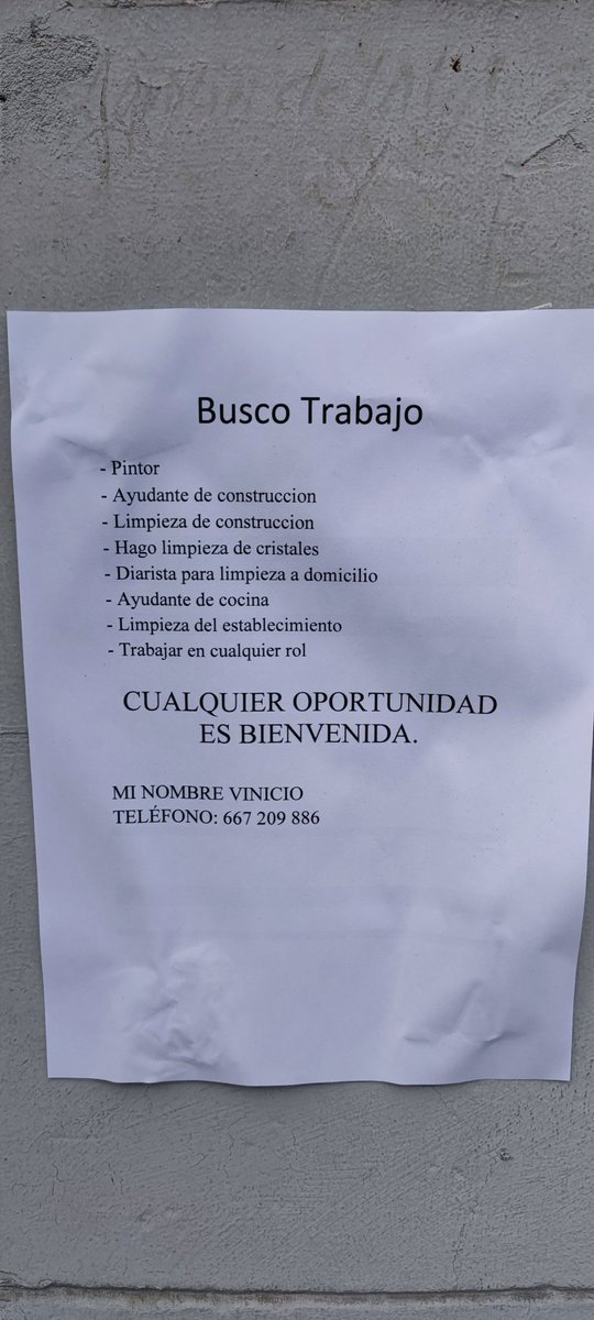 Ahora por la mañana en A Coruña he encontrado este cartel, se me ha encogido el corazón, le da igual el puesto, solo quiere trabajar, HACÉIS UNA BUENA OBRA CON UN RT?