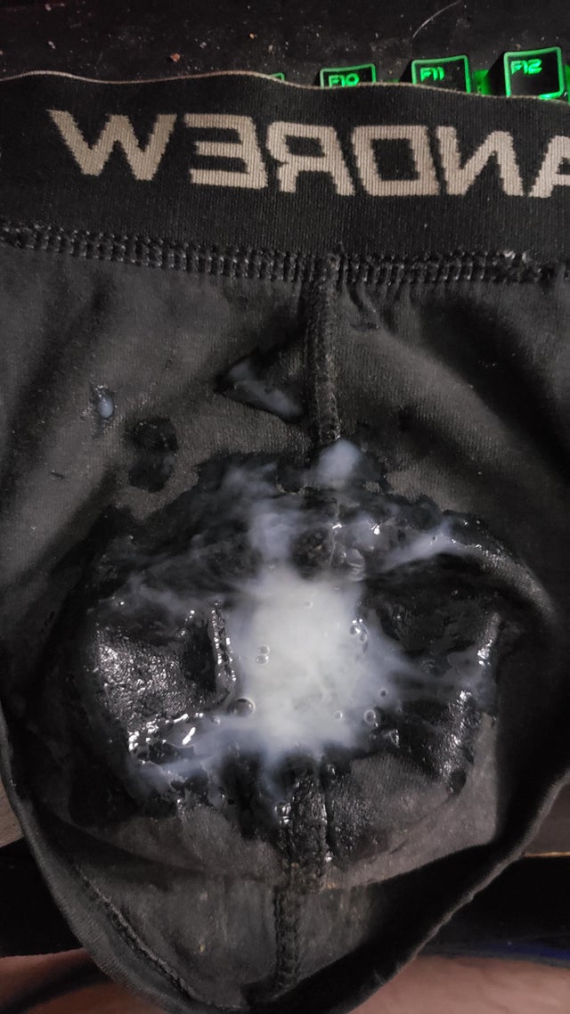 Cum Undie tweet media