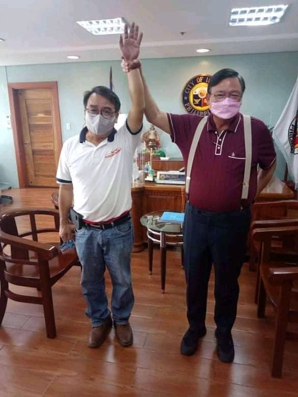 TINGNAN: Nasa Iloilo ngayon si Bayan Muna Party-list chair at senatorial aspirant Atty. Neri Colmenares para sa isang courtesy call kasama si Iloilo Mayor Jerry Treñas.

#16Colmenares
#WeWantNeri
#KayangKaya