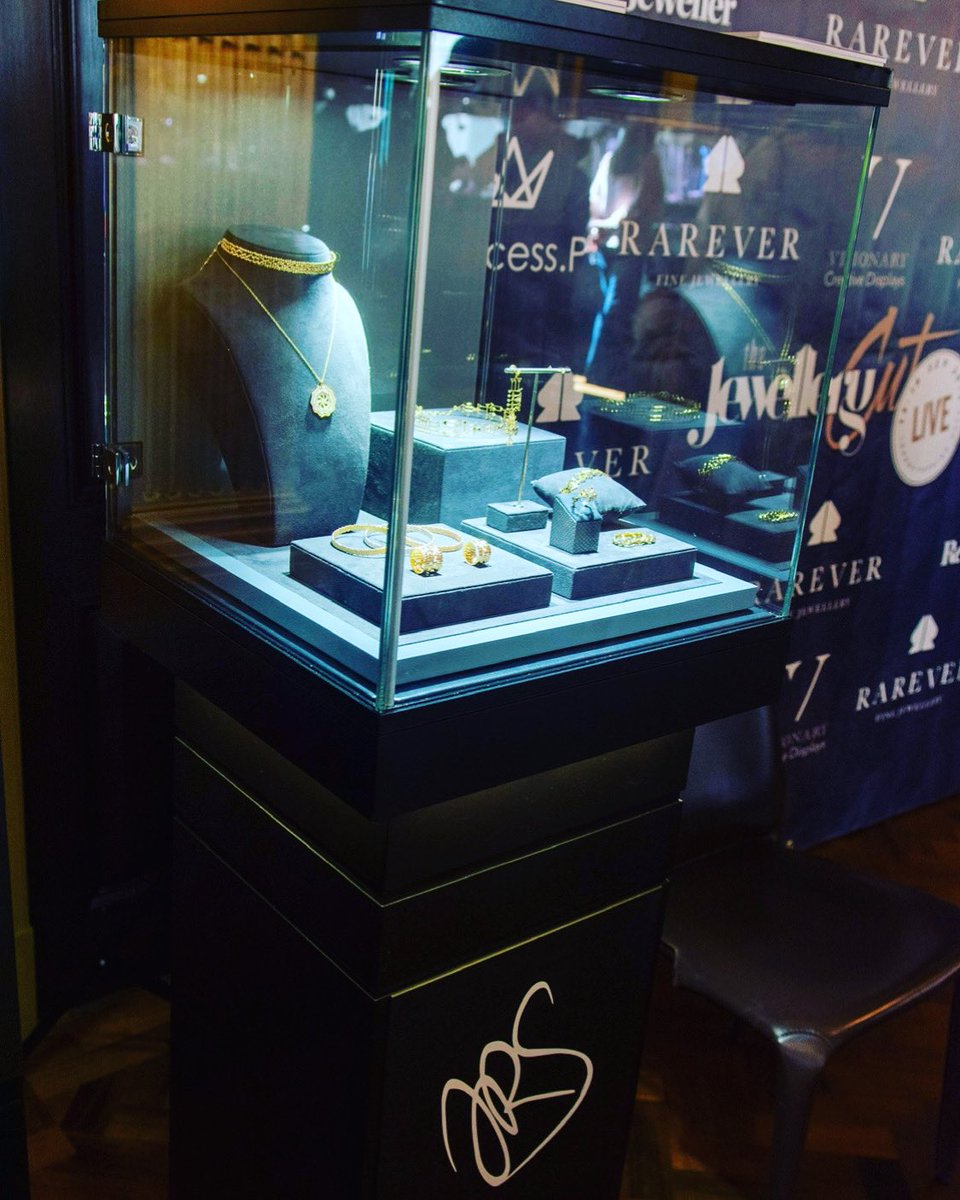 VisonaryDisplay's tweet photo. 🖊 Personalisation: Visionary Displays cabinets can be personalised for events. Brand names or logos can be applied to the showcases, either using a laminate on the front of the cabinet or a frosted logo positioned on the glass. https://t.co/zA96yD1sl8