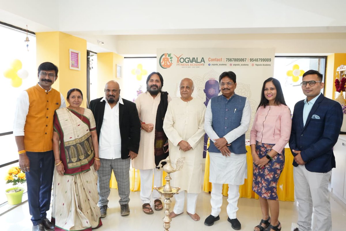 irushikeshpatel's tweet photo. Yoga leads to fitness of body, mind and soul.
Today, inaugurated the Yogvala fitness academy in Ahmedabad. All the very best to the organizers for the new venture and I personally recommend people from all age groups to start practicing yoga for #FitIndia and #FitYou https://t.co/8kNeK2pCQt