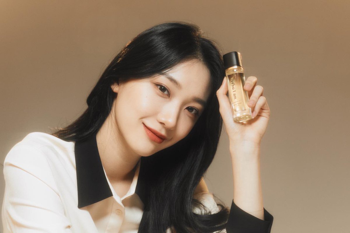 youngsamin's tweet photo. Regarding Minky’s perfume + hand sanitizer:
- International shipping is available (with some exceptions, u can check on their FAQ page)
- Free international shipping for orders over 100K KRW
- Maison21G’s headquarter is in Singapore and the shipping method they use is quite fast https://t.co/Yl7xr956S9