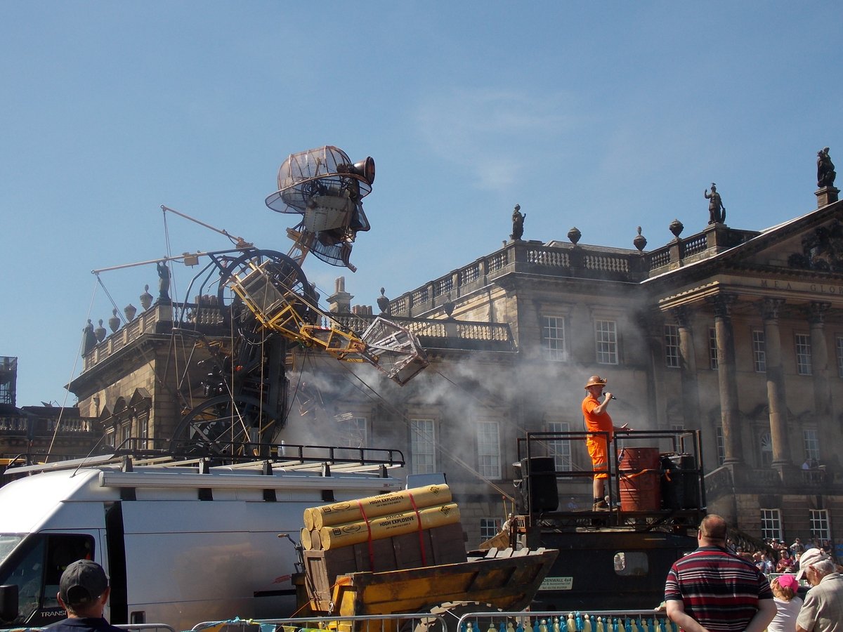 RMBCEvents (@rmbcevents) on Twitter photo How is it Thursday again?
This week's #ThrowbackThursday takes us back to 2018 when <a href="/Wentworth_House/">Wentworth Woodhouse</a> hosted the Man Engine. We absolutely LOVED it!
<a href="/GoldenTreeUK/">Golden Tree Productions</a> How is it Thursday again?
This week's #ThrowbackThursday takes us back to 2018 when <a href="/Wentworth_House/">Wentworth Woodhouse</a> hosted the Man Engine. We absolutely LOVED it!
<a href="/GoldenTreeUK/">Golden Tree Productions</a>