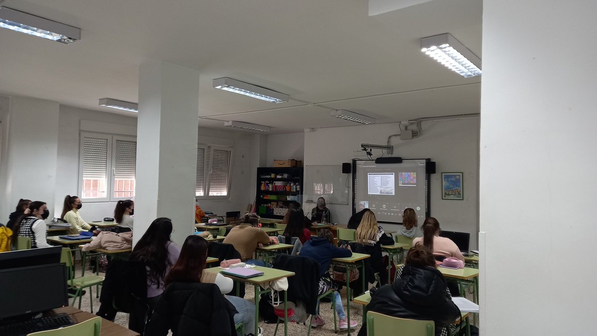 DH_Prime_GF's tweet photo. Charla sobre #ODS y #DerechosHumanos impartida por @Entreculturas 
6 grupos recibiendo la charla simultáneamente ⬇️

#dh_prime https://t.co/6rhpSRPczo