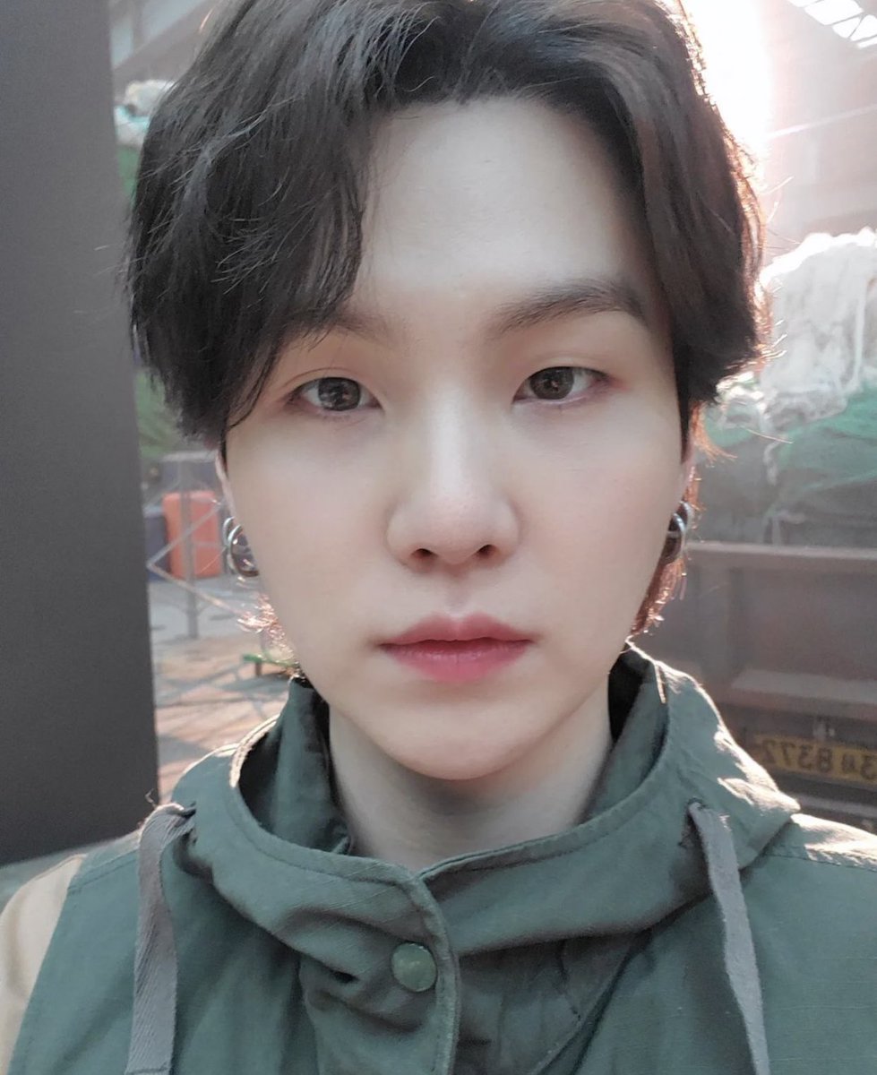 agustdfms's tweet photo. this man has my entire heart ♡ https://t.co/7jvezUoRxm