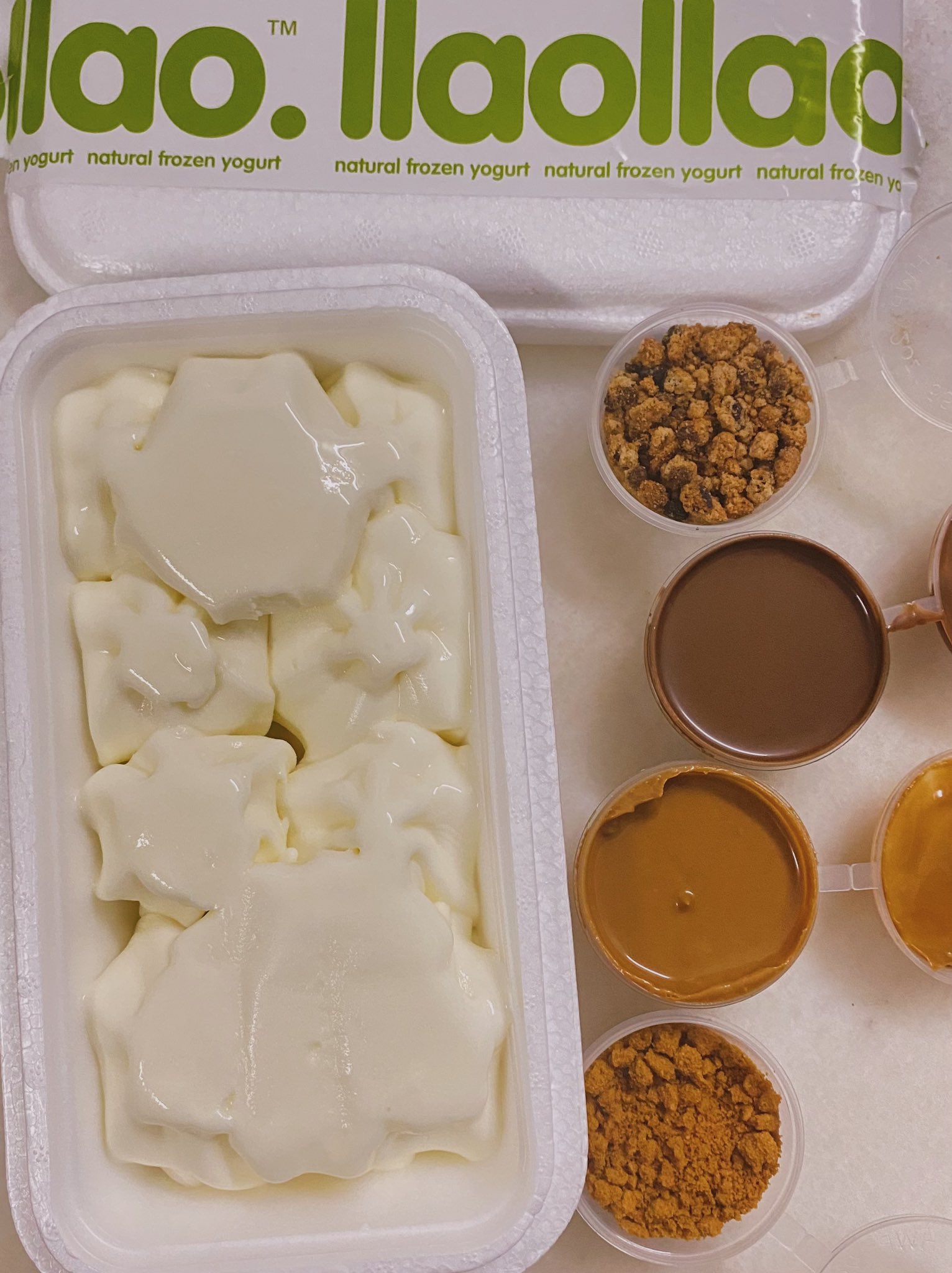 tas 🧣 on Twitter "finally got my llao llao!!! https//t.co/yl6Bp1KT1b" / Twitter