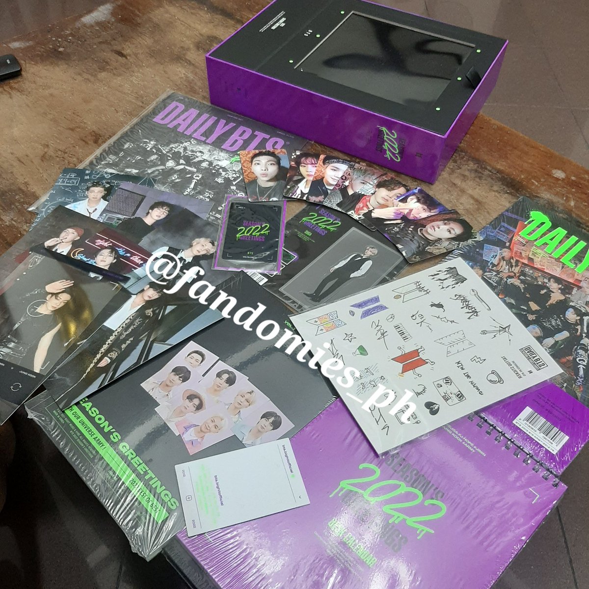 fandomies_ph's tweet photo. [#fandomies_updates]

The LAST BTS SG 2022 finally here! 😭 (yoongi id photo umuwi!) I will sort them out later na together with the NCT DREAM SG 2022. I will send the updated shipping form later para mapaship na ung items starting on saturday 🤗 https://t.co/rhW71ZEBvy
