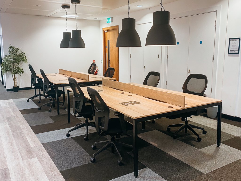 We now have a new cozy corner of Resident Desks at our Avenue HQ St. Paul’s Square site! These dedicated desk spaces are available immediately and are perfect for those who need a business home away from home!📍

For more information, please visit hubs.ly/H0-3TnK0