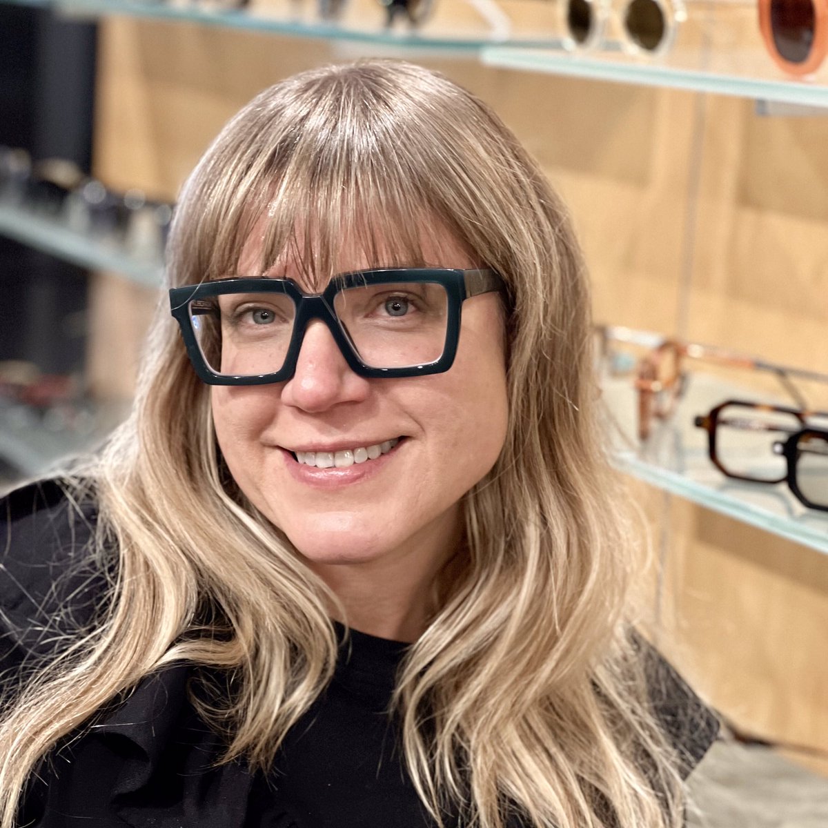 specsoptical's tweet photo. 🔥🔥🔥🔥

Check out Jenny in her @KUBORAUM k26 frame! We’re dying over here 🥵😍😍 #Kuboraum #LiveOutLoud #NeverAWallflower 

🔥🔥🔥🔥 https://t.co/JpP8NS7w0b