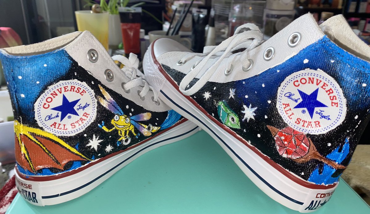 Beckwan's tweet photo. Forgot to share these hand-painted converse I made a while back. The first pair I’ve had a go at making and I’m really pleased with how they turned out! Definitely making more in the future 👀 #SpyroTheDragon #CONVERSE #custommade https://t.co/mvBtd9w6BU
