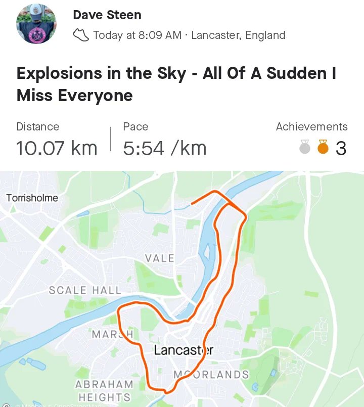 Cakesniffer77's tweet photo. Gentle 10K this morning after having a little niggle in my calf for the last few days. Enjoyable but I could feel it a bit. Couple of rest days should see me right. @runningpunks listened to @explosionsinthesky - All of a Sudden I Miss Everyone #farnotfast #noheavypetting https://t.co/trgOxjNTbj