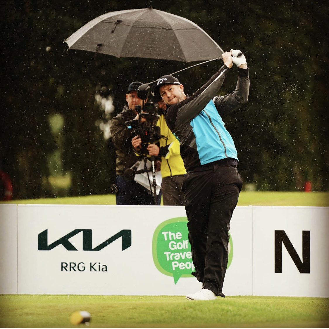 ContentLivegolf's tweet photo. Sometimes it doesn’t get more epic than bringing you all amazing coverage in the rain ☔️ Makes for some incredible content!!!
📸 @andycrook126
@2020protour
#epic #photography #content #livestreaming #2020protour #contentlive #cantwaittodoitallagainthisyear #throwback https://t.co/5LDVEaEuGf