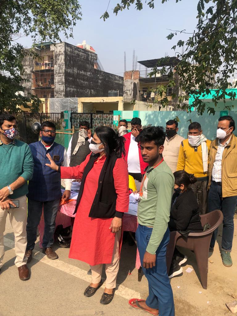 Polling is going on at Noida.
AIPC Noida  Chapter office bearers &amp; congress  fellows .
#UPElections 
<a href="/pankhuripathak/">Pankhuri Pathak पंखुड़ी पाठक پنکھڑی</a> <a href="/ReenaRao196/">Reena Rao</a> <a href="/sidTDelhi/">sidTDelhi</a> @prateekdwivedi0