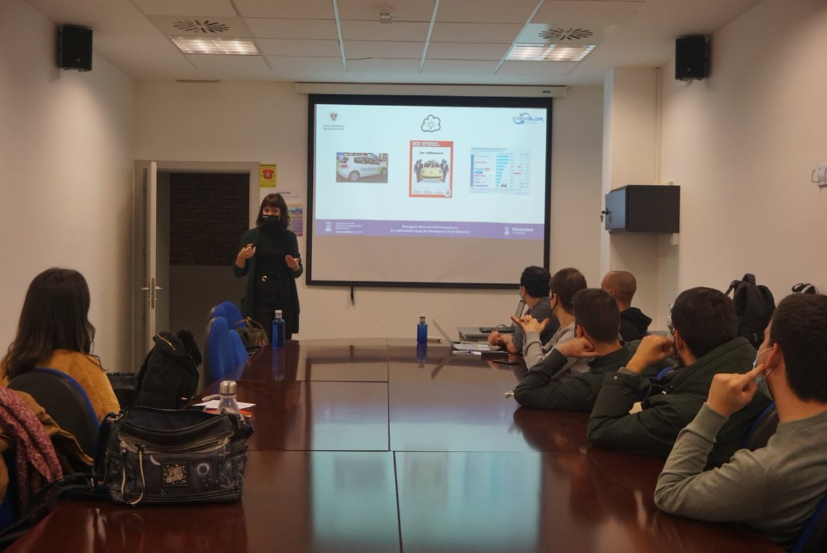 BagBusiness's tweet photo. Great 9th session of the #IVBBS edition!
We would like to thank our wonderful presenter Inés Suárez Perales
Also, we want to thank the audience for their questions and suggestions.
We look forward to seeing you all in the next session.
More pictures available on our website https://t.co/IQ52s2bKnd