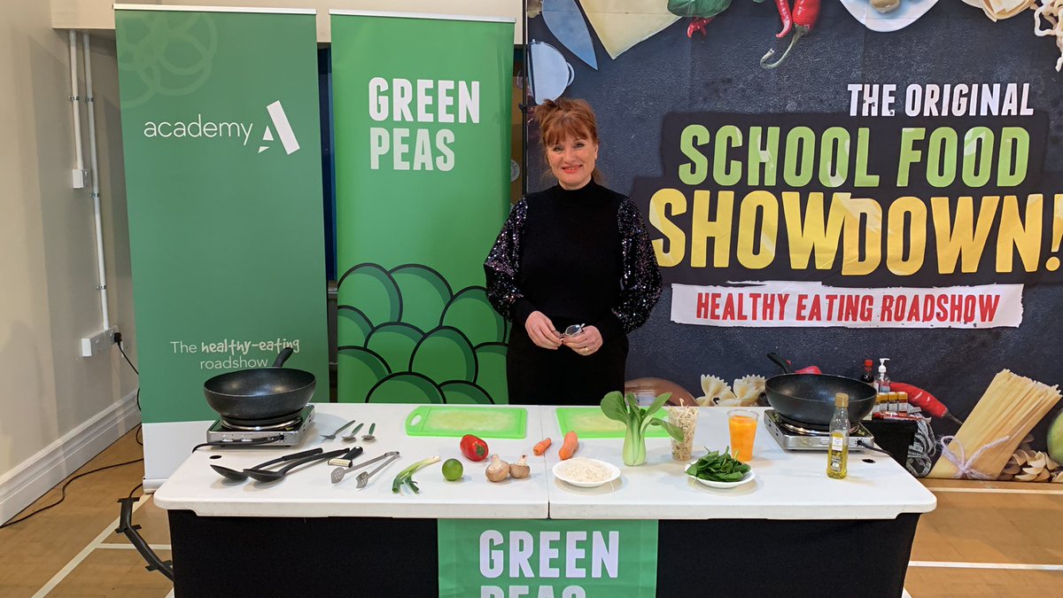 GrahamAshfield's tweet image. Mrss Knowles getting ready for the school food showdown only 10 minutes to go @MastTrust @ShelleyFirst @Academy_Food_UK @kevincatering