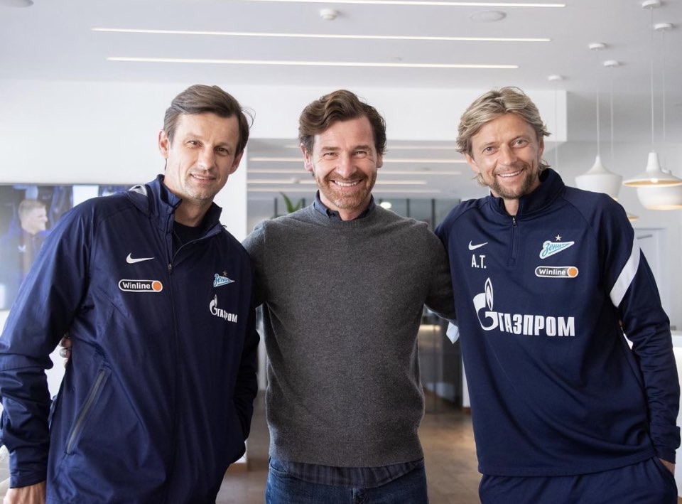 ZenitFanzone's tweet photo. АБВ вернулся 😉💙 https://t.co/aQuyuKNT42