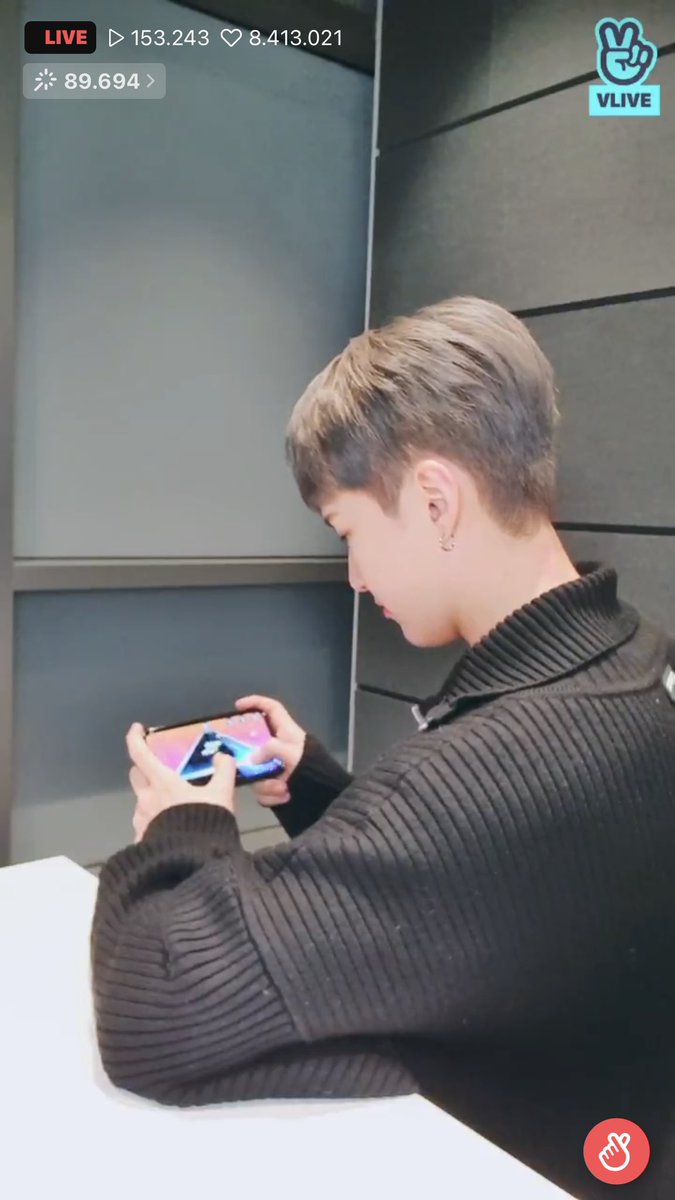 CHEOLKIES's tweet photo. gemes bgt madep belakang wkwkwk https://t.co/mYUOmYKjBq