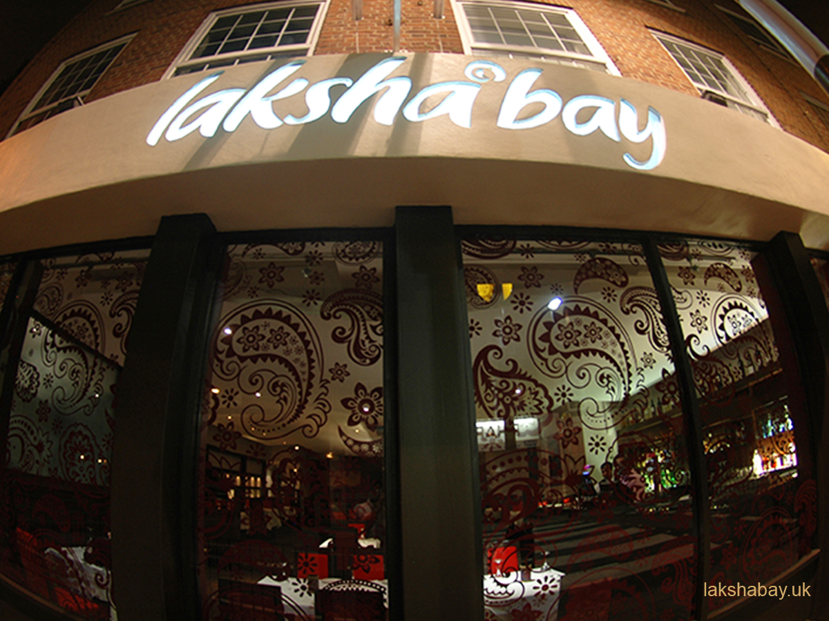 lakshabay's tweet photo. Laksha Bay is an award winner &amp; one of the best Indian restaurant in Wapping, London. It offers a diverse range of dishes from all over India that includes a variety of curry and non-curry options. 

https://t.co/wR7wYILGIt https://t.co/QvwF0bIeIy