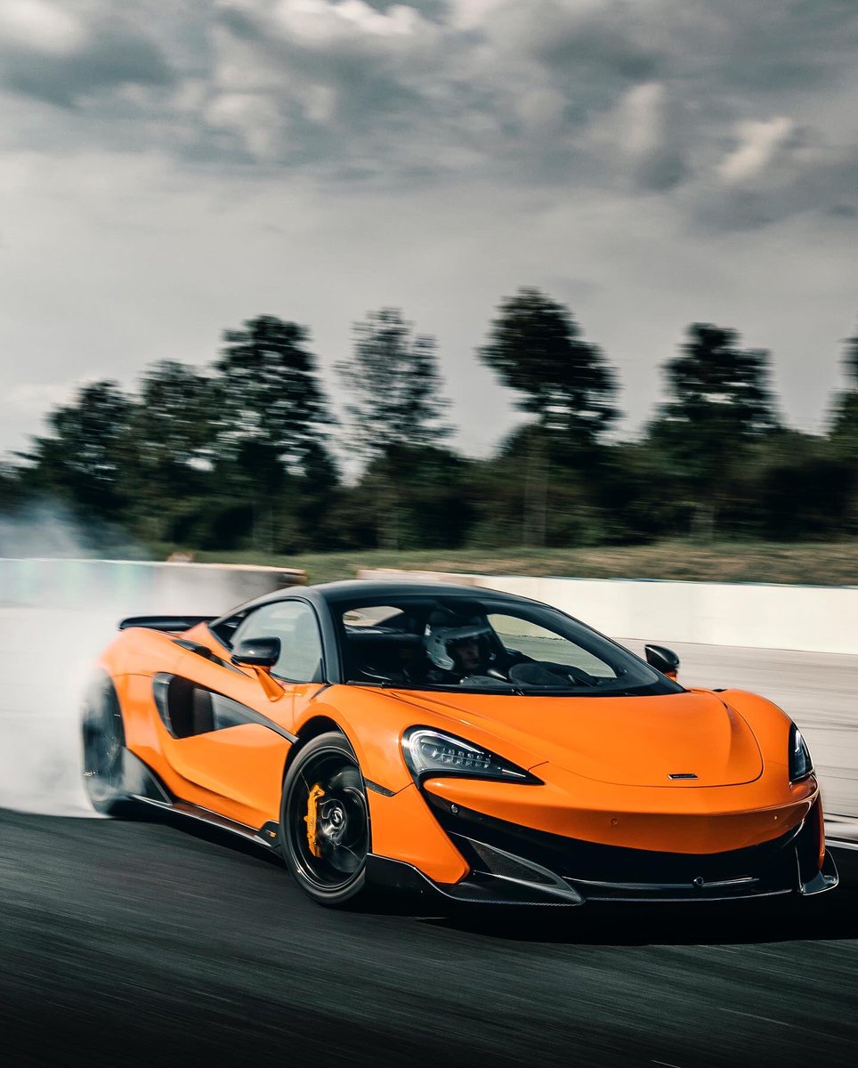 McLarenAuto's tweet photo. For the 600LT it’s simple. A focus on pure driving exhilaration. Nothing more. #600LT #Supercar #McLaren https://t.co/YkBB4seSsA