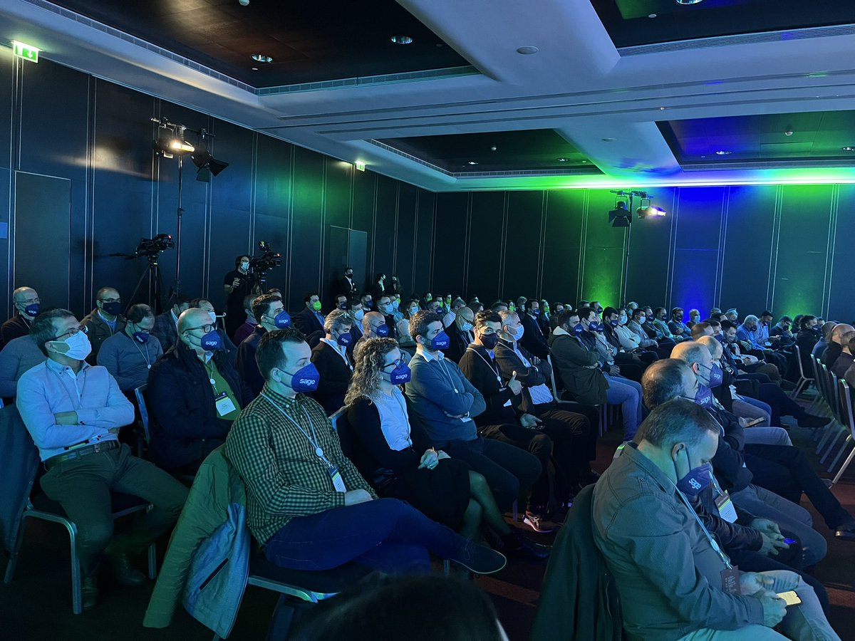 Josepmraventos's tweet photo. Today at Sage Partner Sessions in Porto @sageportugal packed!! Starting with 4 workshops with some of our @SagePartners https://t.co/3gPAns5IwW