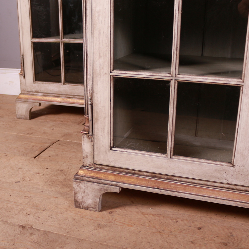 ArcadiaAntiques's tweet photo. Pair of early 20th Century painted two door buffets with adjustable shelves. 1920
Price: £3,450
https://t.co/08ctFYIm6U

#PaintedBuffets #twodoorbuffets #antiquebuffets https://t.co/Po859lBo1d
