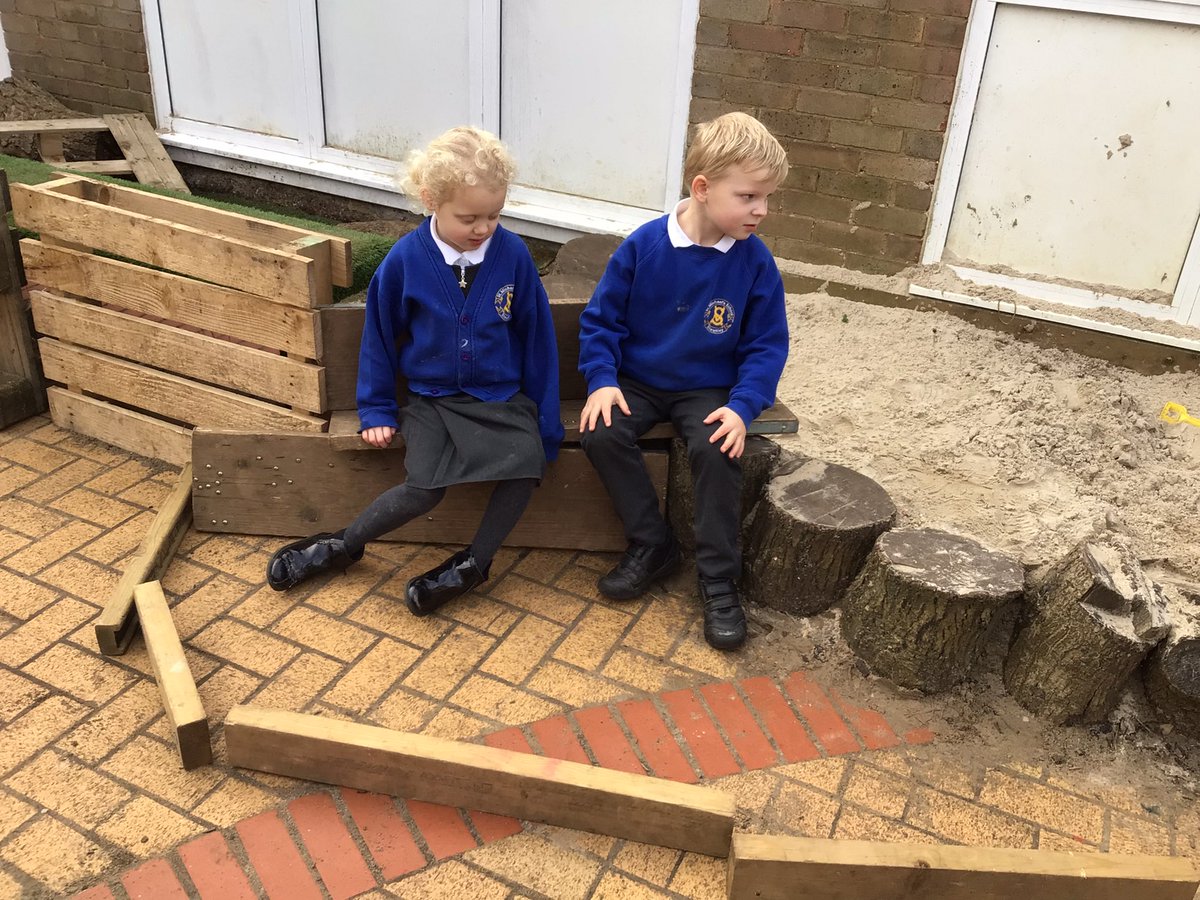 MrsHannStMStew1's tweet photo. βWe made a cottage with our own garden - itβs even got a bench!β #LearningAboutShape #together @StMSchStewkley https://t.co/yzzUDpJ6BM