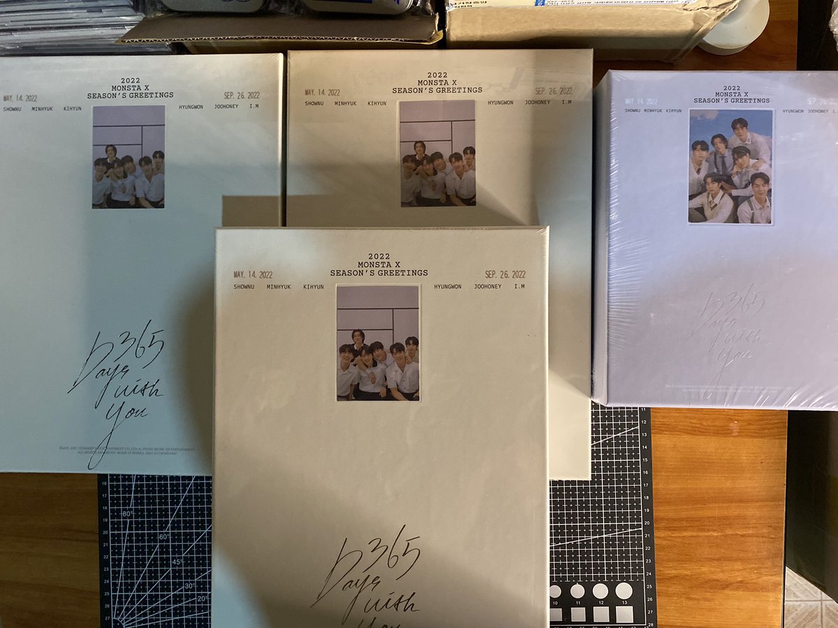 NekomaiShops's tweet photo. FYI lang these are the MX SGs that we received. If you zoomed in sa photos, you can see na merong stickers na hindi gitna or maayos ang pagkakadikit. This is beyond our control na po. Thank you. #NKMSUpdates https://t.co/8zCG3iBNSi