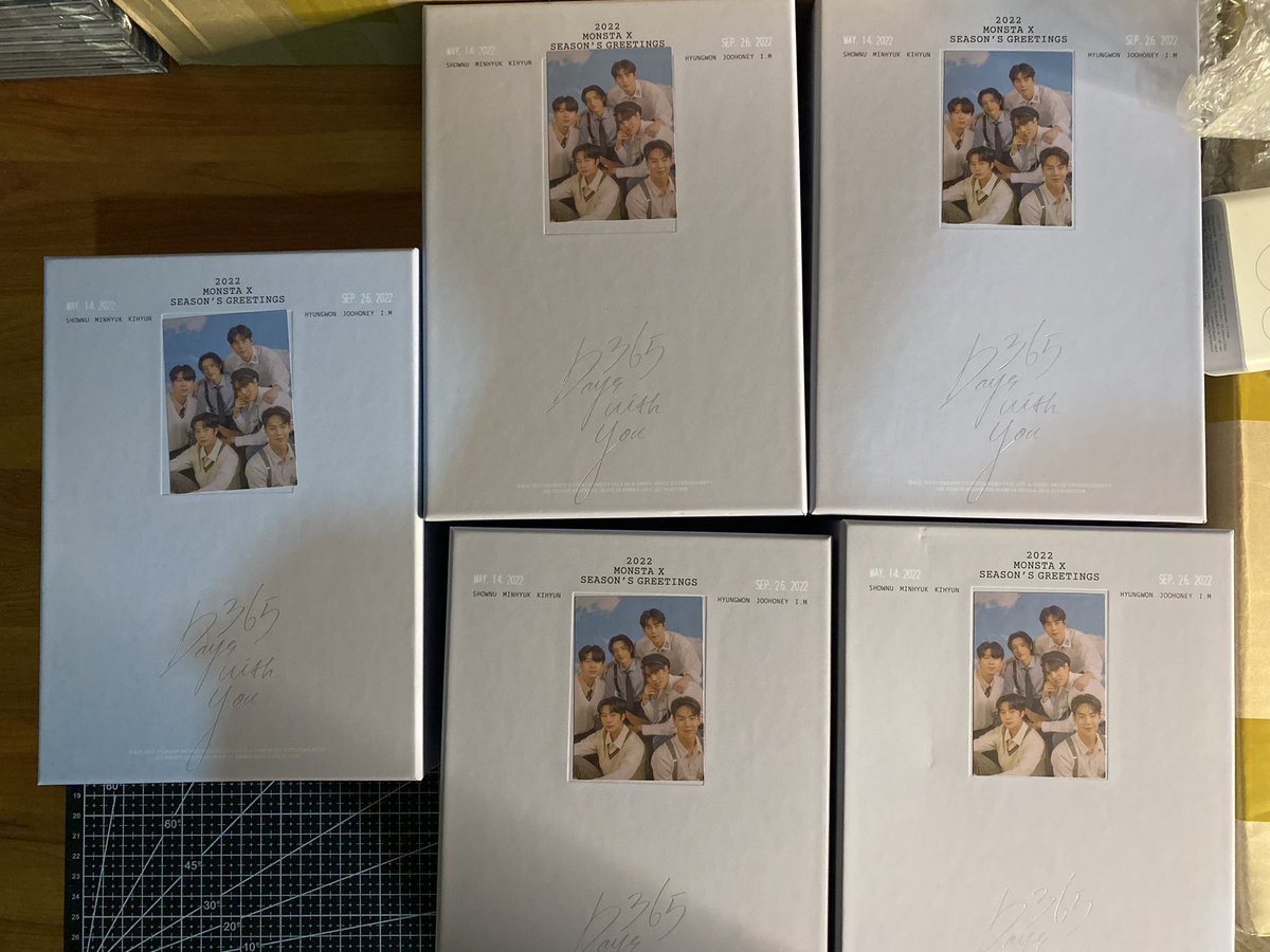 NekomaiShops's tweet photo. FYI lang these are the MX SGs that we received. If you zoomed in sa photos, you can see na merong stickers na hindi gitna or maayos ang pagkakadikit. This is beyond our control na po. Thank you. #NKMSUpdates https://t.co/8zCG3iBNSi
