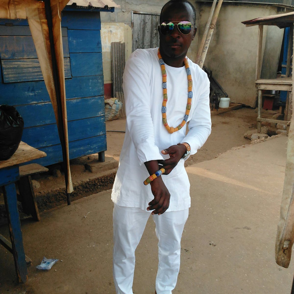 man_azor's tweet image. #NewProfilePic