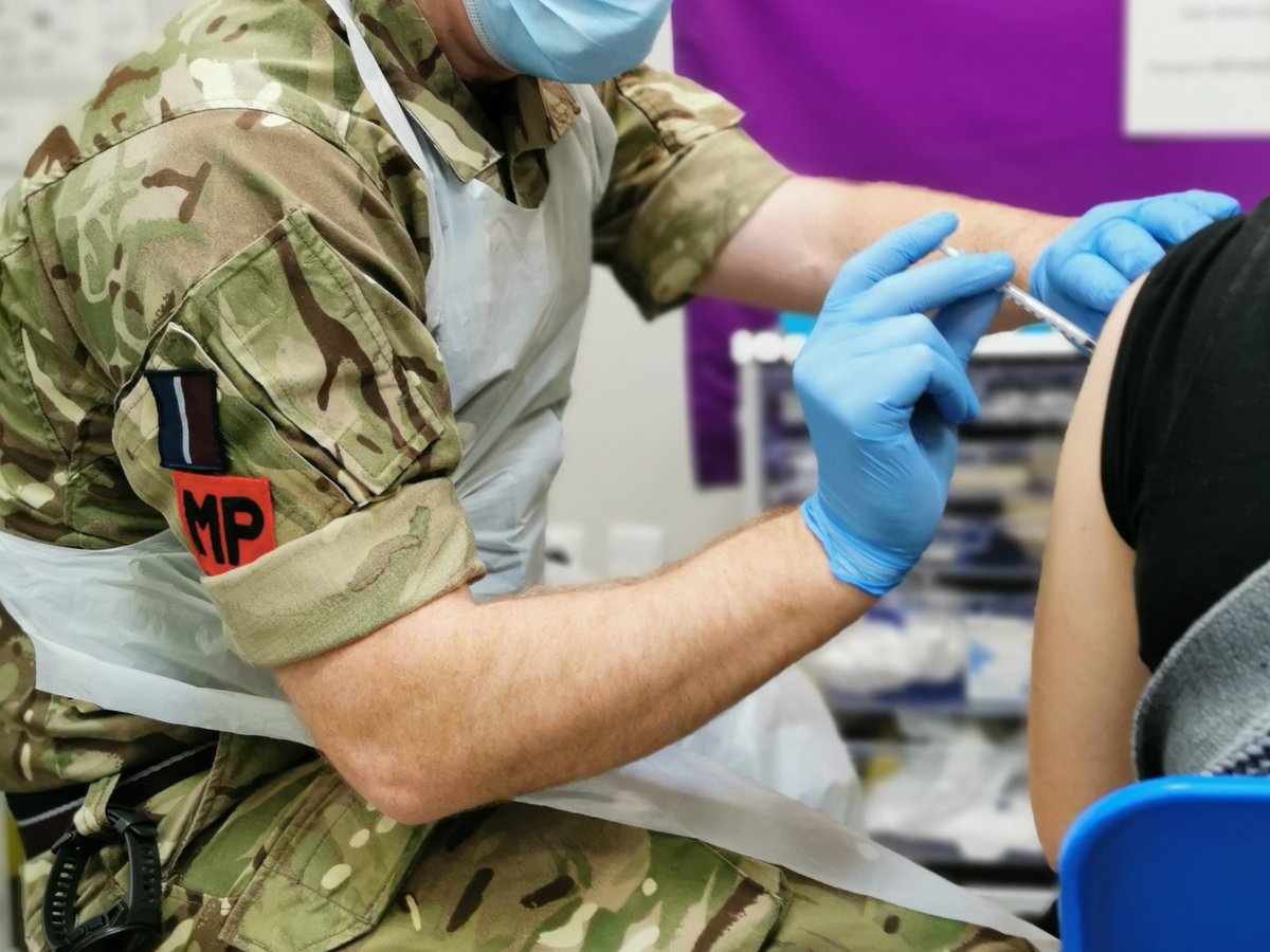 RAF__Police's tweet photo. Cpl Chris Mclean day job is managing Station security, protecting both the physical and information assets. He has recently been deployed as part of #OpRESCRIPT, aiding civilian authorities. His team have been delivering Covid 19 vaccinations in the Essex area π¦ π #covid19 https://t.co/AFeA1k96Tq
