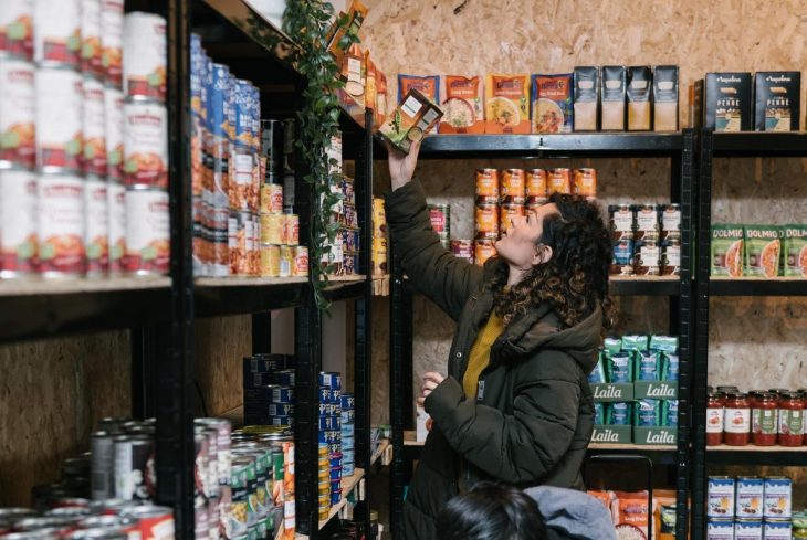 AS_North_East's tweet photo. Middlesbrough Council @MbroCouncil
are set to support a unique food store where struggling local families from any background can have a food shop for just £3. Read more here: https://t.co/vj74o7rUFE

#food #middlesbrough #charity #courses #payitforward #messagetrust https://t.co/G9AIVbrENL