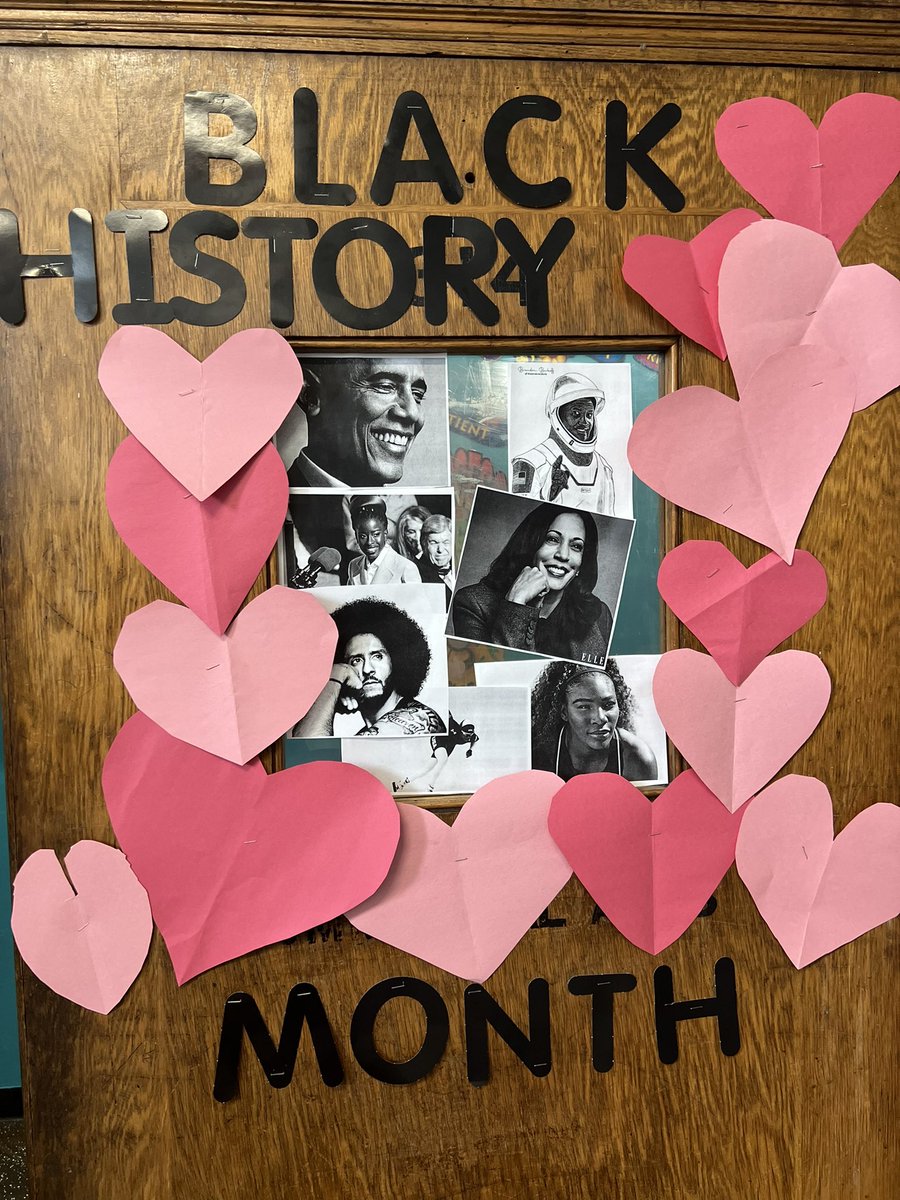 H_2run's tweet photo. Advisory door decor @NGreeneMidSch https://t.co/iryrLpgfPN