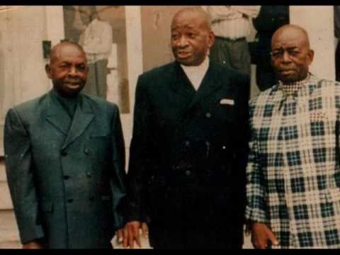 Emizeer_'s tweet image. THREAD: LES DATES DE L'ÉGLISE KIMBANGUISTE
Cette année vous sera présenté les dates de célébration Kimbanguiste, afin que vous puissiez comprendre l’impact qu’elles ont sur l’histoire du Kimbanguisme &amp;amp; pourquoi elles sont si importantes pour eux
En espérant que ça vous plaira✌🏿💚