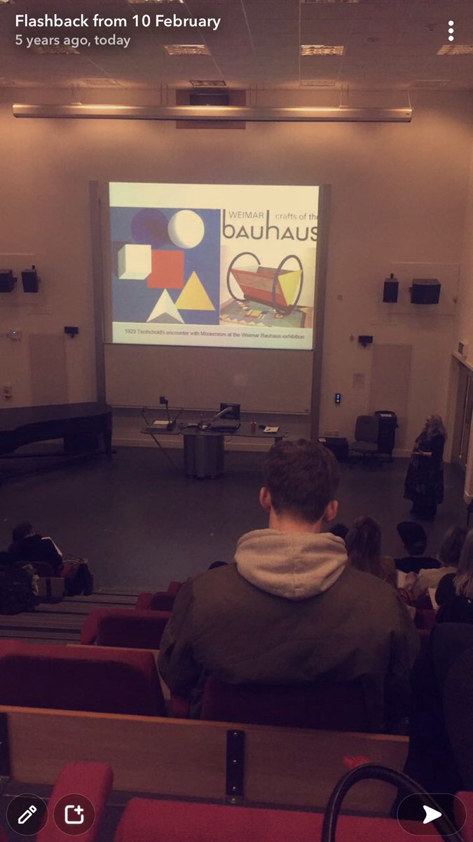 abstracts_11's tweet photo. 5 years ago today, I was in lectures from my illustration degree 😅 time just flew #artlectures #bauhaus #vogue #Illustration https://t.co/1wpUiZRD6F
